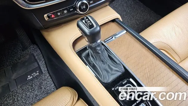 VOLVO S90 2017 — 167 549 км, серебристо-серый, Корея — под ключ — фото 9