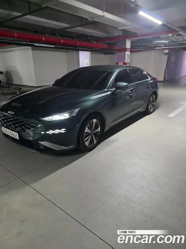 KIA K8 HYBRID 2022 — 89 000 км, тёмно-зелёный, Корея — под ключ — фото 1