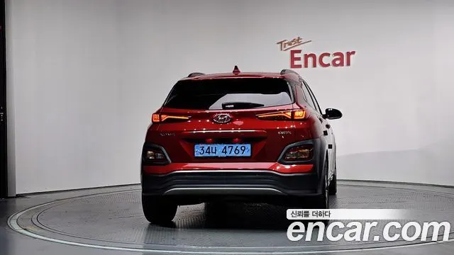 HYUNDAI KONA ELECTRIC 2019 — 171 225 км, красный, Корея — под ключ — фото 4