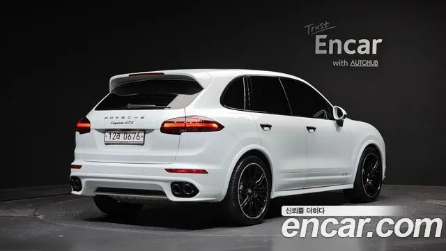 PORSCHE CAYENNE 2017 — 76 078 км, белый, Корея — под ключ — фото 1