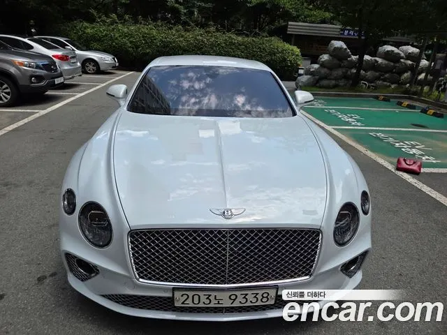 BENTLEY CONTINENTAL 2022 — 22 500 км, светло-серебристый, Корея — под ключ — фото 6