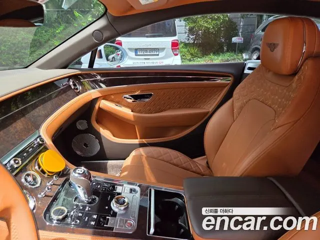 BENTLEY CONTINENTAL 2022 — 22 500 км, светло-серебристый, Корея — под ключ — фото 7
