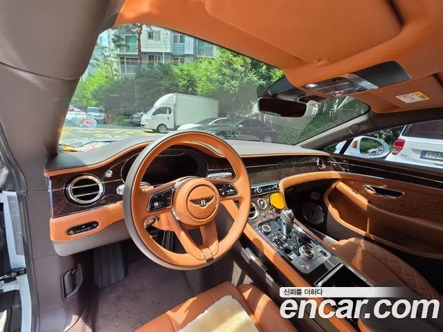 BENTLEY CONTINENTAL 2022 — 22 500 км, светло-серебристый, Корея — под ключ — фото 9