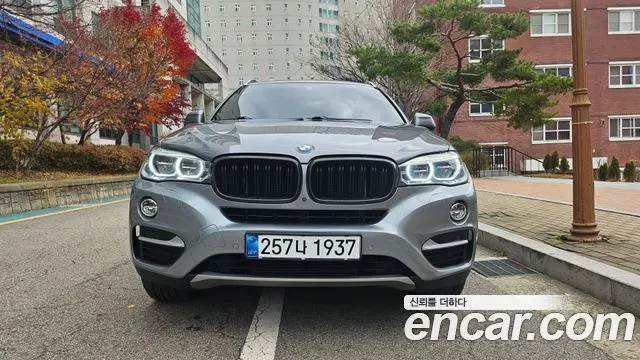 BMW X6 2016 — 137 000 км, серый, Корея — под ключ — фото 1