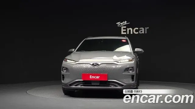 HYUNDAI KONA ELECTRIC 2019 — 131 214 км, серебристо-серый, Корея — под ключ — фото 3