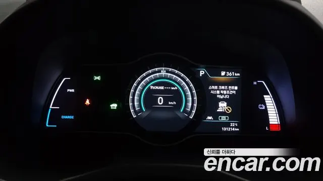 HYUNDAI KONA ELECTRIC 2019 — 131 214 км, серебристо-серый, Корея — под ключ — фото 8