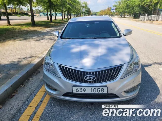 HYUNDAI GRANDEUR HYBRID 2014 — 190 000 км, серебристый, Корея — под ключ — фото 11