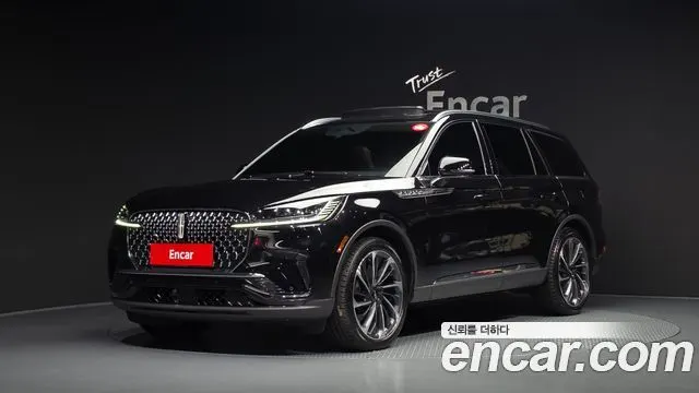 LINCOLN AVIATOR 2025