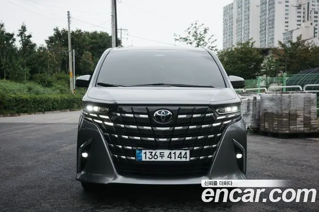 TOYOTA ALPHARD 2025 — 6 200 км, серебристо-серый, Корея — под ключ — фото 3