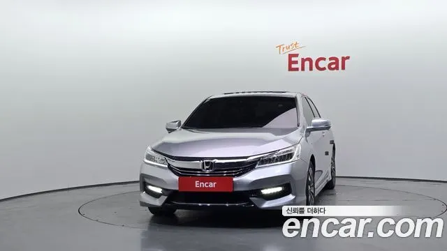 HONDA ACCORD 2017 — 172 334 км, серебристый, Корея — под ключ — фото 3
