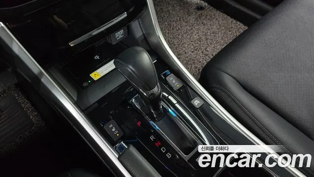 HONDA ACCORD 2017 — 172 334 км, серебристый, Корея — под ключ — фото 9