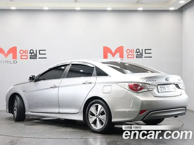 HYUNDAI SONATA HYBRID 2012 — 113 735 км, серый, Корея — под ключ — фото 2