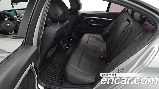 BMW 3 SERIES 2016 — 163 638 км, серебристо-серый, Корея — под ключ — фото 11