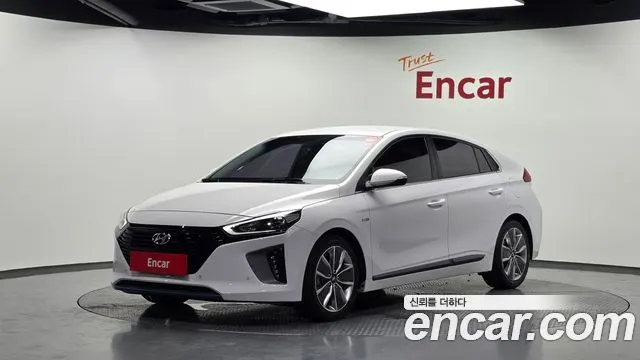 HYUNDAI IONIQ HYBRID 2016