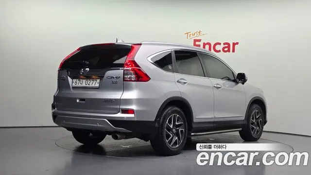 HONDA NEW CR-V 2016 — 82 200 км, серебристо-серый, Корея — под ключ — фото 2