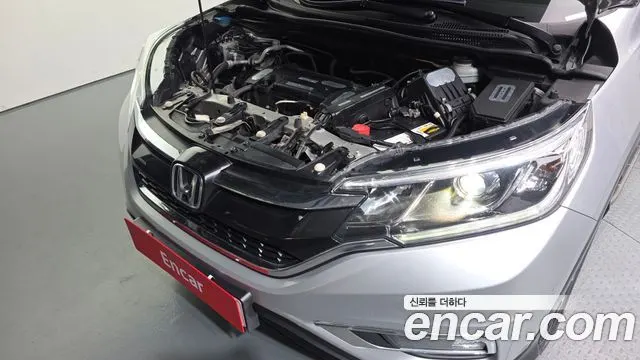 HONDA NEW CR-V 2016 — 82 200 км, серебристо-серый, Корея — под ключ — фото 6