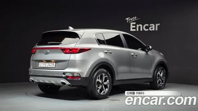 KIA SPORTAGE THE BOLD 2022 — 38 924 км, серебристо-серый, Корея — под ключ — фото 2