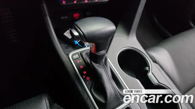 KIA SPORTAGE THE BOLD 2022 — 38 924 км, серебристо-серый, Корея — под ключ — фото 9