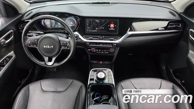 KIA NIRO PLUS 2023 — 25 885 км, серебристый, Корея — под ключ — фото 7