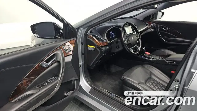 HYUNDAI ASLAN 2015 — 148 162 км, серебристо-серый, Корея — под ключ — фото 10