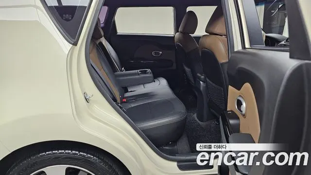 KIA SOUL 2015 — 94 975 км, белый-перламутр, Корея — под ключ — фото 11