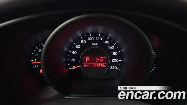 KIA SOUL 2015 — 94 975 км, белый-перламутр, Корея — под ключ — фото 8