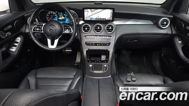 MERCEDES-BENZ GLC-CLASS X253 2021 — 27 964 км, белый, Корея — под ключ — фото 7