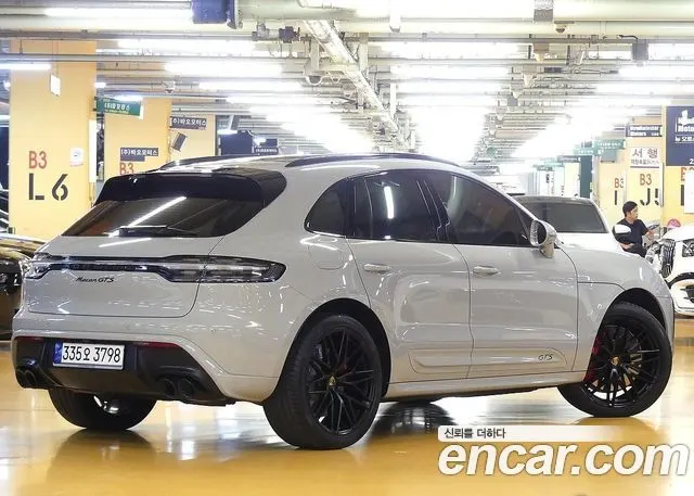 PORSCHE MACAN 2023 — 28 000 км, серебристо-серый, Корея — под ключ — фото 2