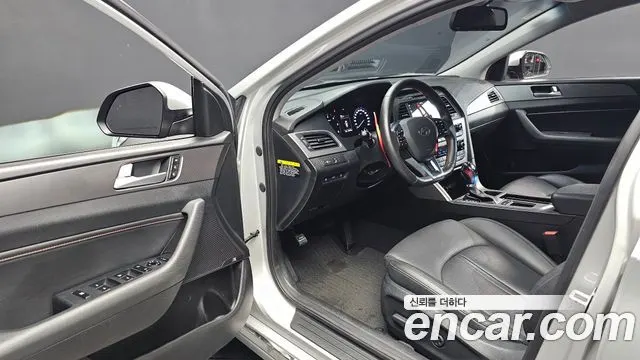 HYUNDAI SONATA 2016 — 216 459 км, серебристо-серый, Корея — под ключ — фото 10