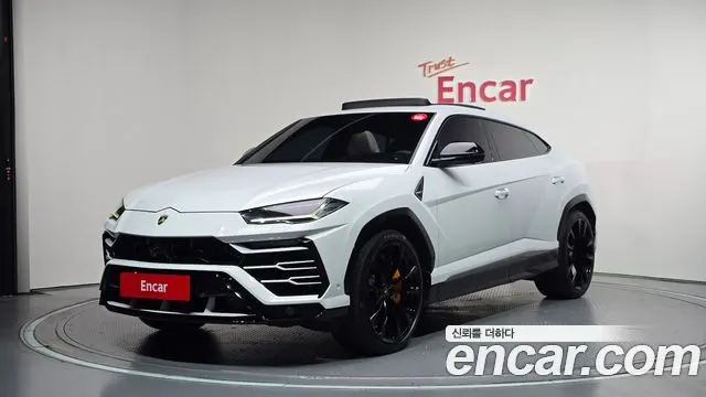 LAMBORGHINI URUS 2020 — 88 668 км, белый, Корея — под ключ — фото 1