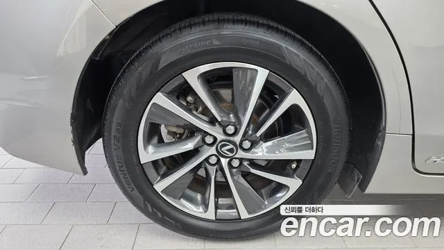 LEXUS CT200H 2019 — 127 273 км, светло-золотистый, Корея — под ключ — фото 5