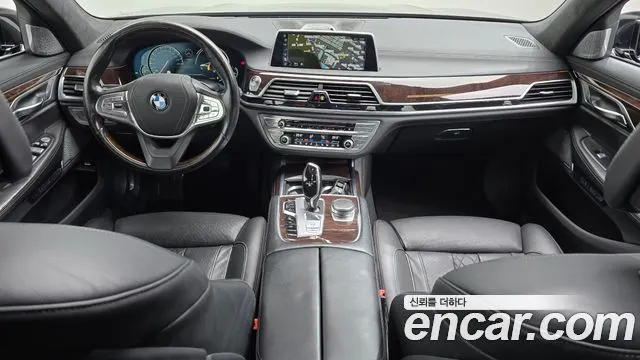 BMW 7 SERIES 2016 — 140 381 км, чёрный, Корея — под ключ — фото 7