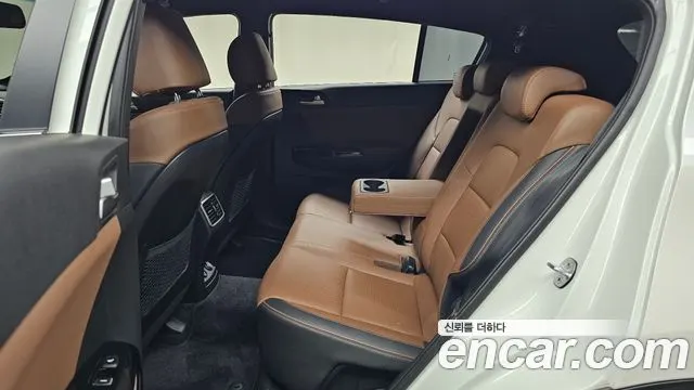 KIA SPORTAGE THE BOLD 2019 — 56 762 км, белый, Корея — под ключ — фото 12