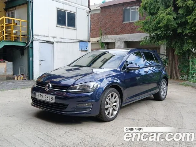 VOLKSWAGEN GOLF 2014 — 129 000 км, синий, Корея — под ключ — фото 1