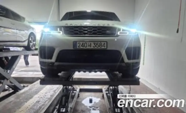 LAND ROVER RANGE ROVER SPORT 2018 — 133 459 км, белый, Корея — под ключ — фото 5