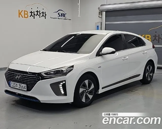 HYUNDAI IONIQ HYBRID 2019