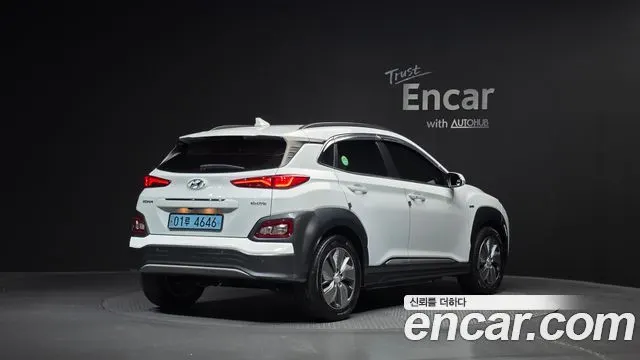 HYUNDAI KONA ELECTRIC 2019 — 162 880 км, белый, Корея — под ключ — фото 2