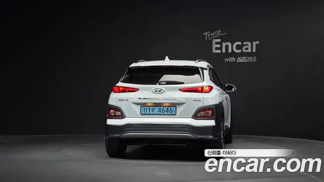 HYUNDAI KONA ELECTRIC 2019 — 162 880 км, белый, Корея — под ключ — фото 4