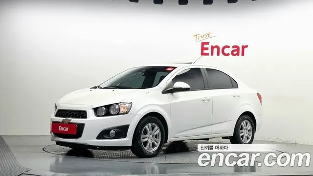 CHEVROLET AVEO SEDAN 2014 — 111 772 км, белый, Корея — под ключ — фото 1