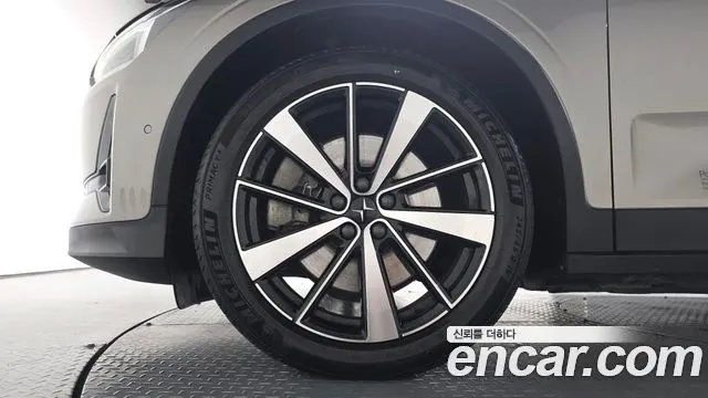 POLESTAR POLESTAR 2 2022 — 143 069 км, светло-золотистый, Корея — под ключ — фото 5