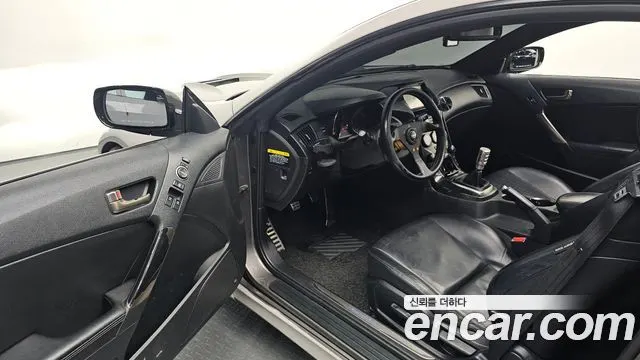 HYUNDAI GENESIS COUPE 2012 — 190 311 км, белый-перламутр, Корея — под ключ — фото 10