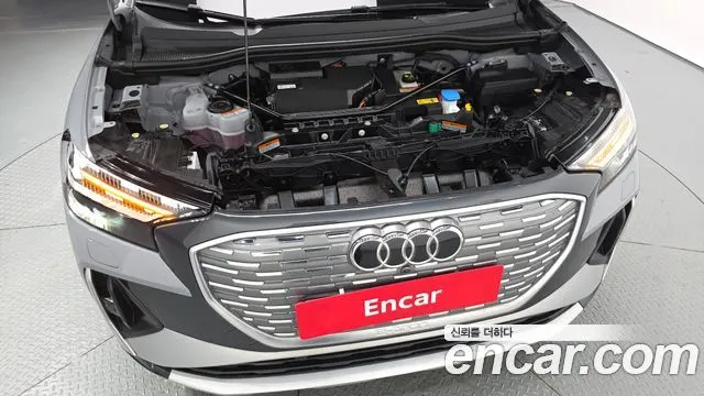 AUDI Q4 E-TRON 2022 — 43 374 км, серебристо-серый, Корея — под ключ — фото 6