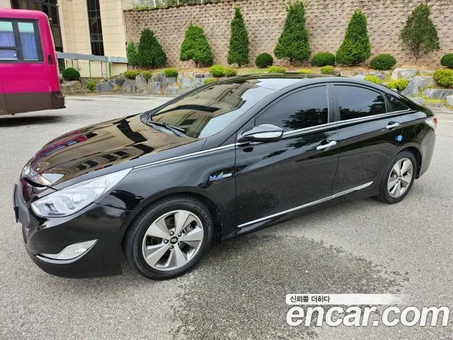 HYUNDAI SONATA HYBRID 2012 — 171 927 км, чёрный, Корея — под ключ — фото 1