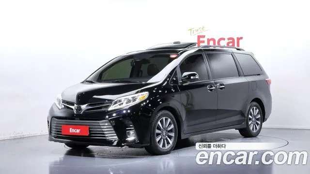 TOYOTA SIENNA 2018 — 89 485 км, чёрный, Корея — под ключ — фото 1