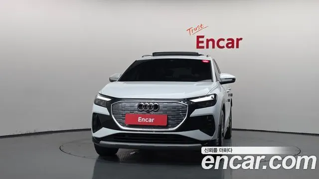 AUDI Q4 E-TRON 2026 — 7 701 км, белый, Корея — под ключ — фото 3