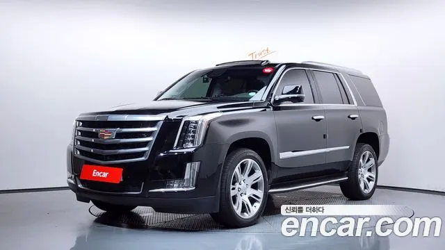 CADILLAC ESCALADE 2018