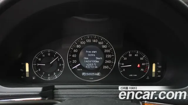 MERCEDES-BENZ E-CLASS W211 2008 — 154 925 км, серебристый, Корея — под ключ — фото 8