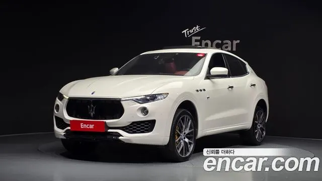 MASERATI LEVANTE 2017 — 177 656 км, белый, Корея — под ключ — фото 1