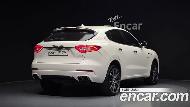 MASERATI LEVANTE 2017 — 177 656 км, белый, Корея — под ключ — фото 2