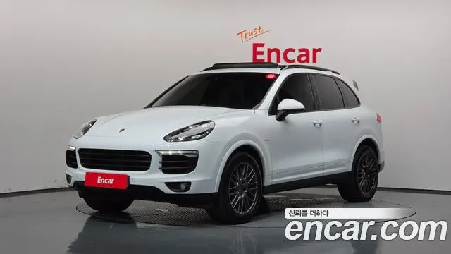 PORSCHE CAYENNE 2017 — 93 142 км, белый, Корея — под ключ — фото 1
